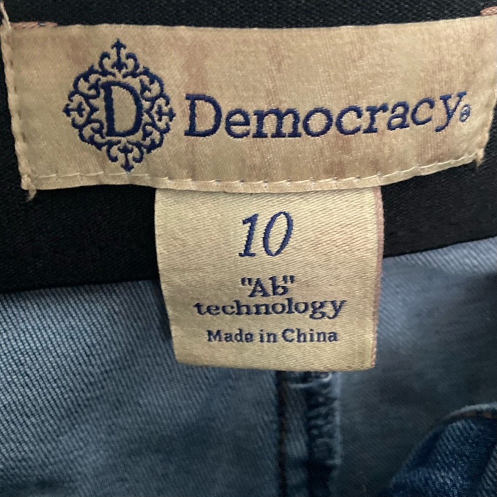 Democracy Ab Technology High Rise Flare Jeans Size 10 | Boho Chic Denim - Picture 3 of 4